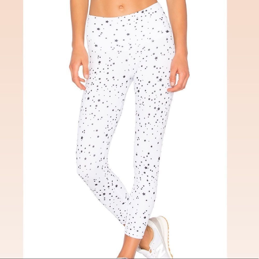 Strut This! “Teagan” White with Stars Leggings